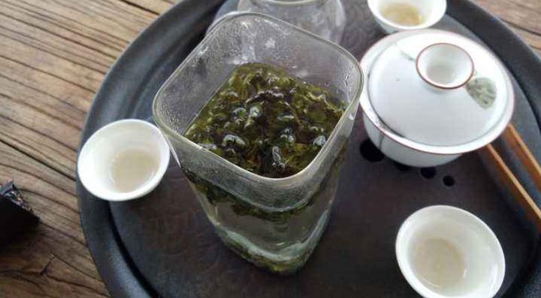 茶叶用多少度的水泡