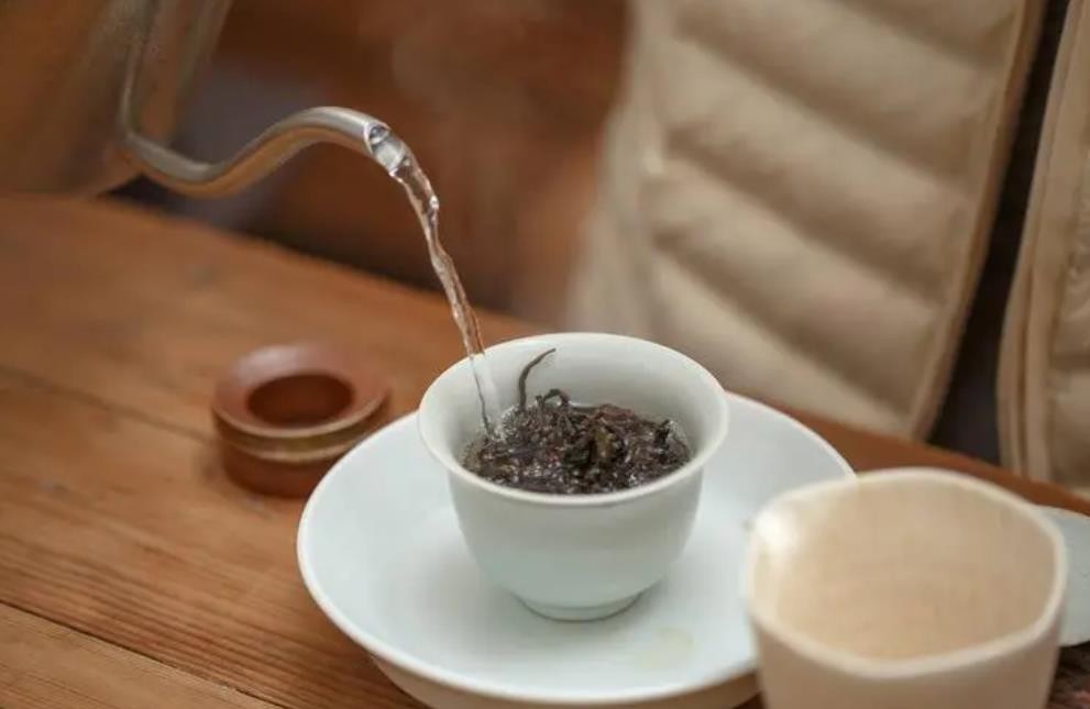 如何泡好不同个性的武夷岩茶 用水、泡法都需要留意