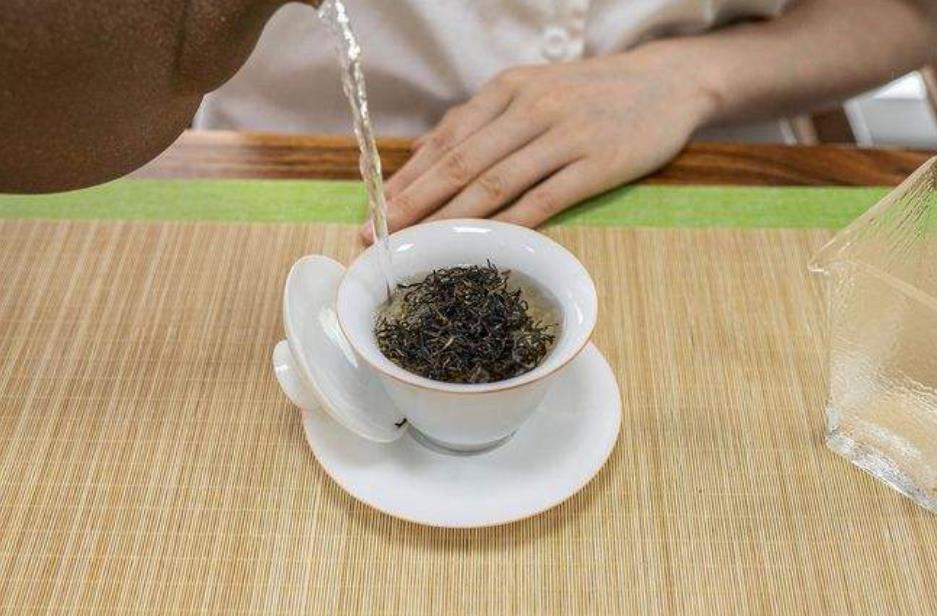 茶叶科普，茶垢是怎样产生的