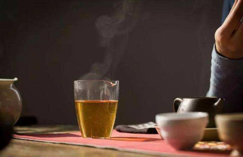 普洱茶存放多久才能成为陈茶