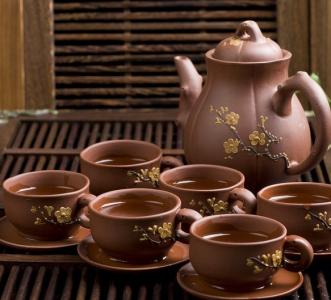 喝茶也有讲究的 喝茶到底要买多少茶具