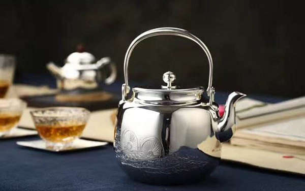 用银壶泡茶好不好 银壶泡茶的好处是什么