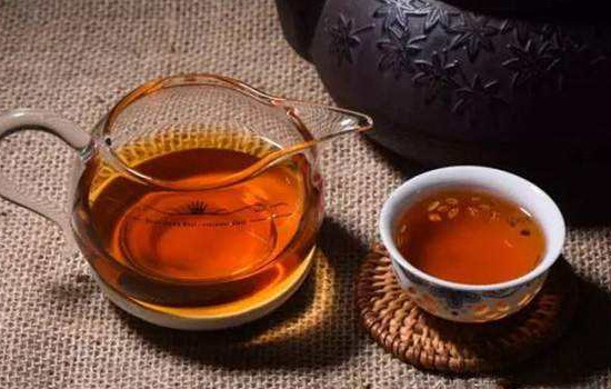 普洱茶和白茶哪个好 普洱生茶与白茶有什么区别