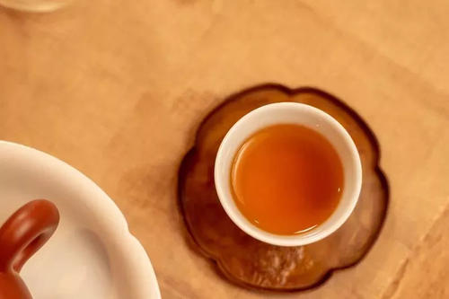 普洱茶和红茶的区分