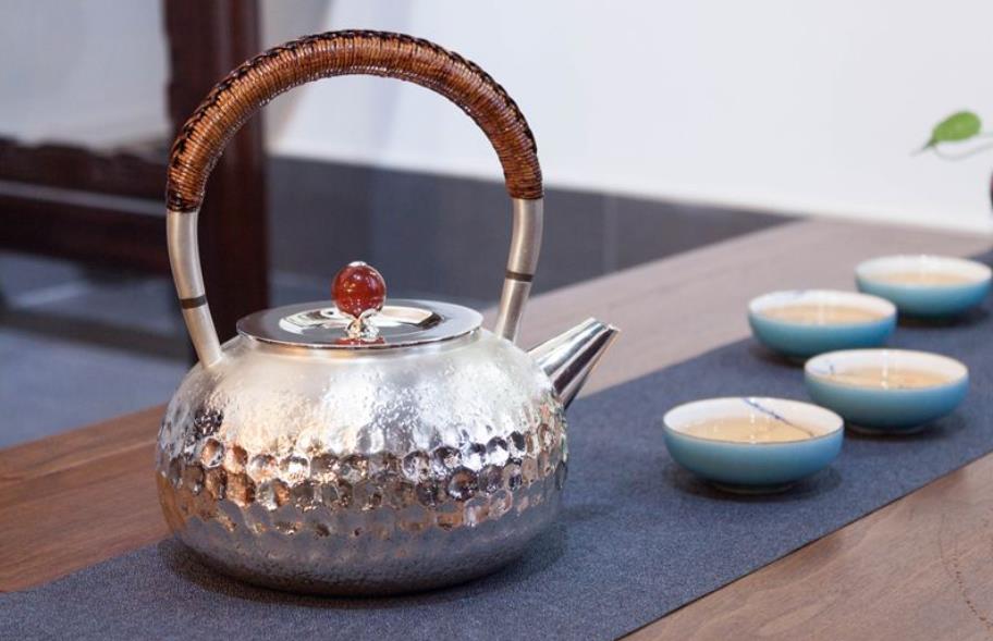 泡茶用的烧水壶用什么材质最佳