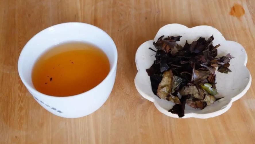 白茶是普洱茶的一种吗
